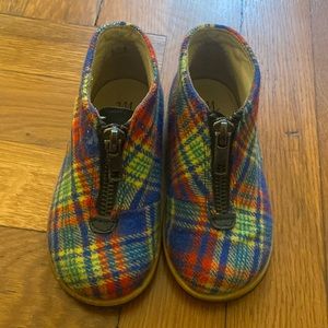 Little kids shoes size 22 US 6.